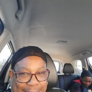 Meet your Posher, Pamela